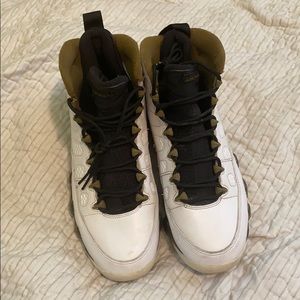 Air Jordan 9 Retro ‘Statue’